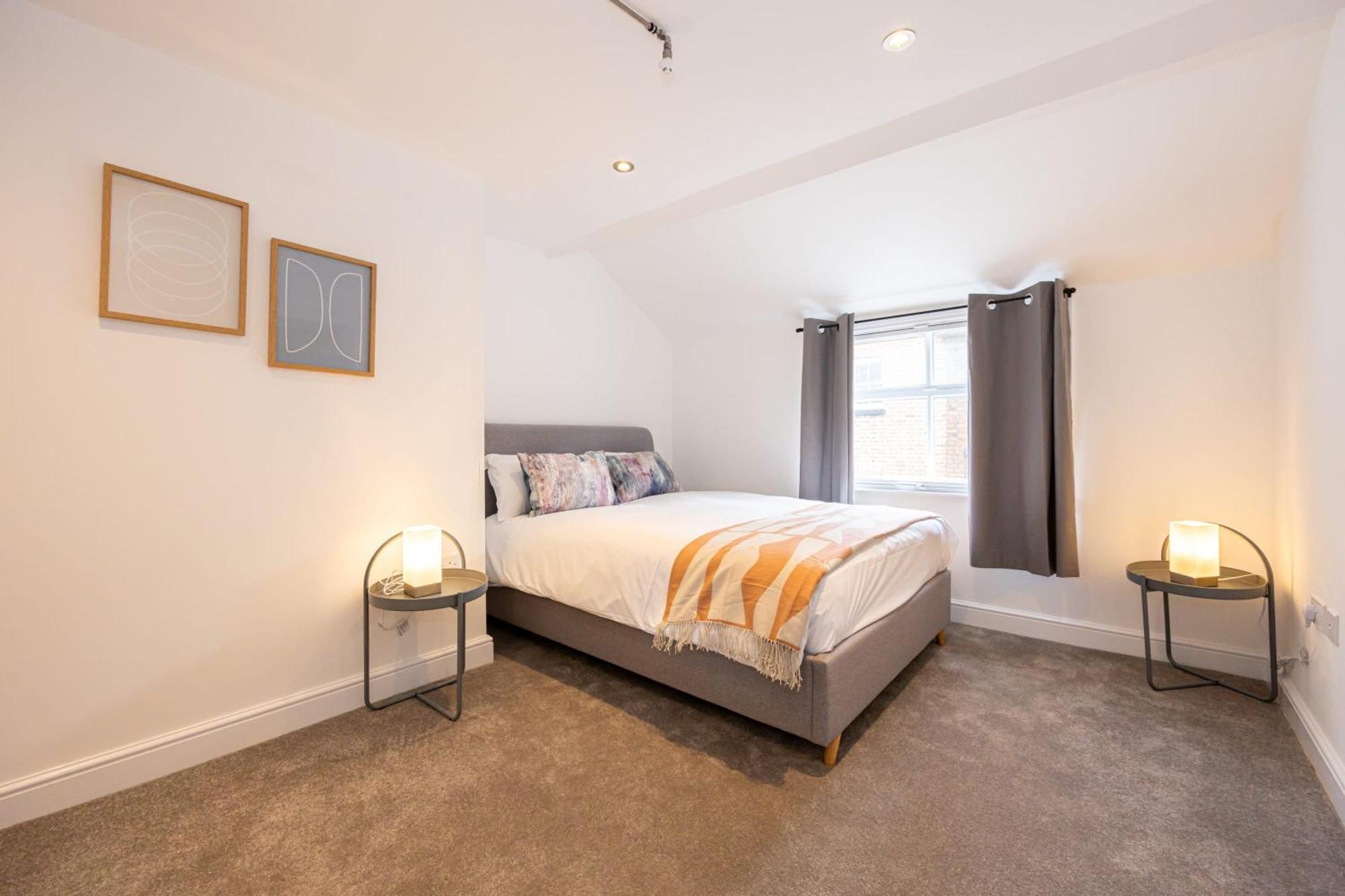 Beautiful 1 Bed 20Mins To Central Manchester Apartment Bolton Bagian luar foto