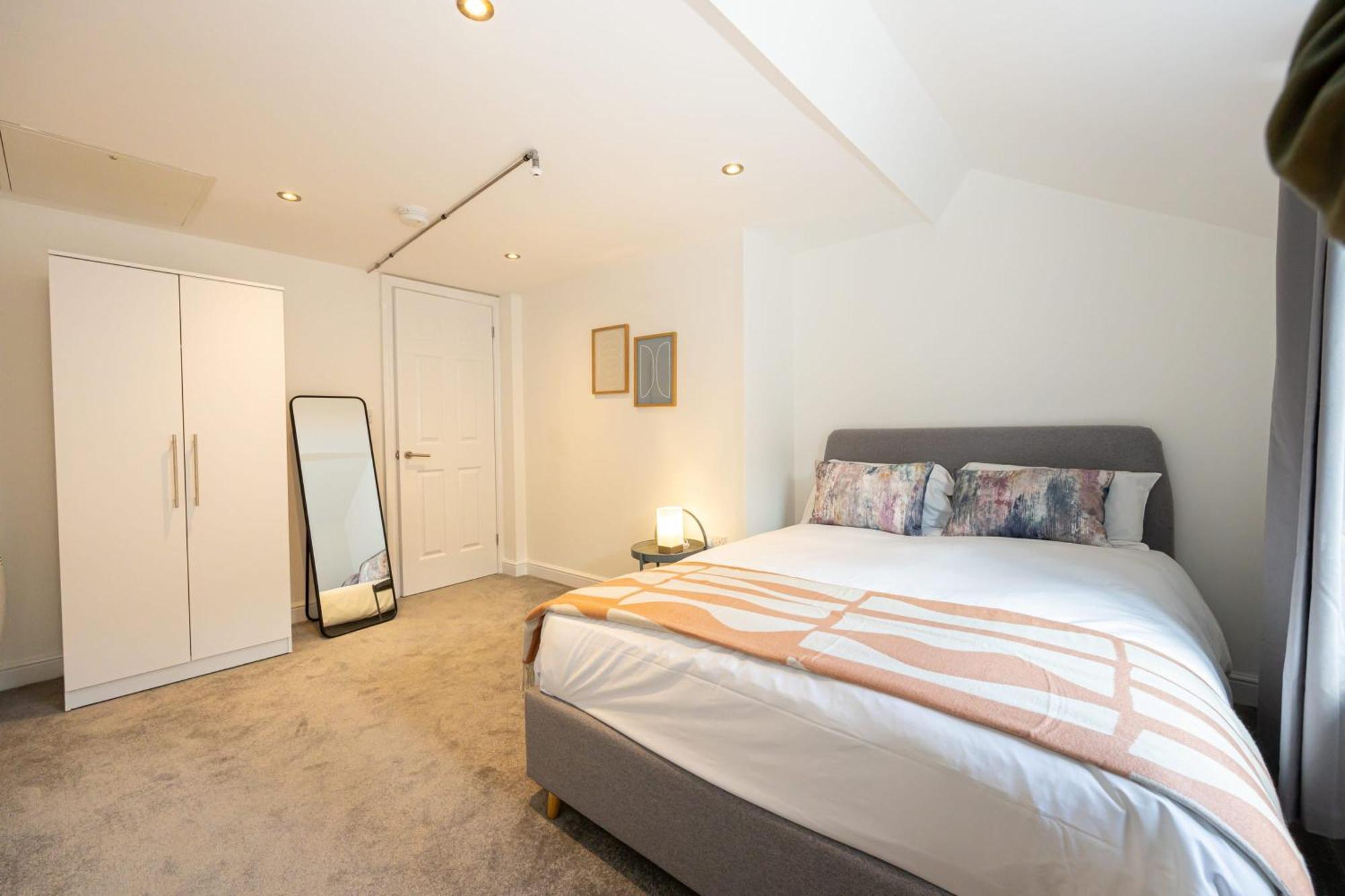 Beautiful 1 Bed 20Mins To Central Manchester Apartment Bolton Bagian luar foto