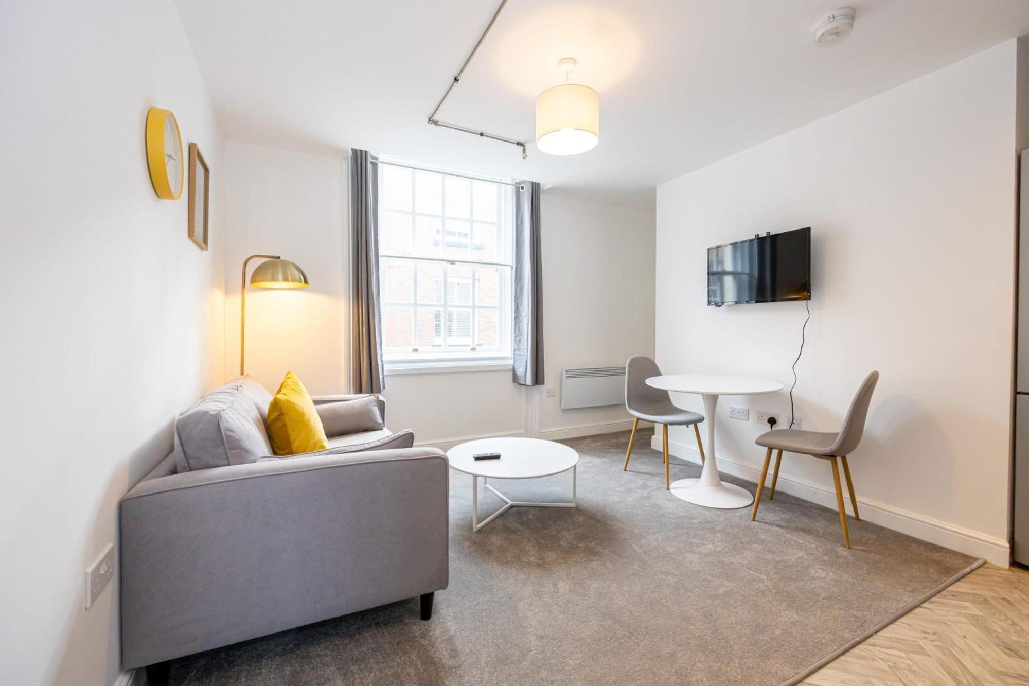 Beautiful 1 Bed 20Mins To Central Manchester Bolton Bagian luar foto