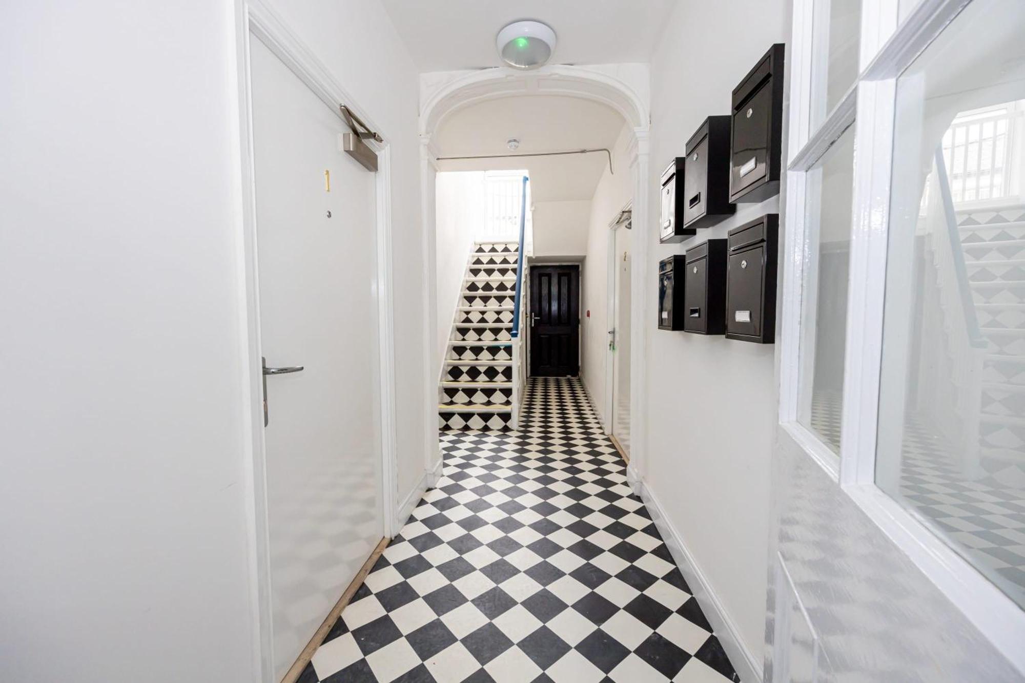 Beautiful 1 Bed 20Mins To Central Manchester Bolton Bagian luar foto