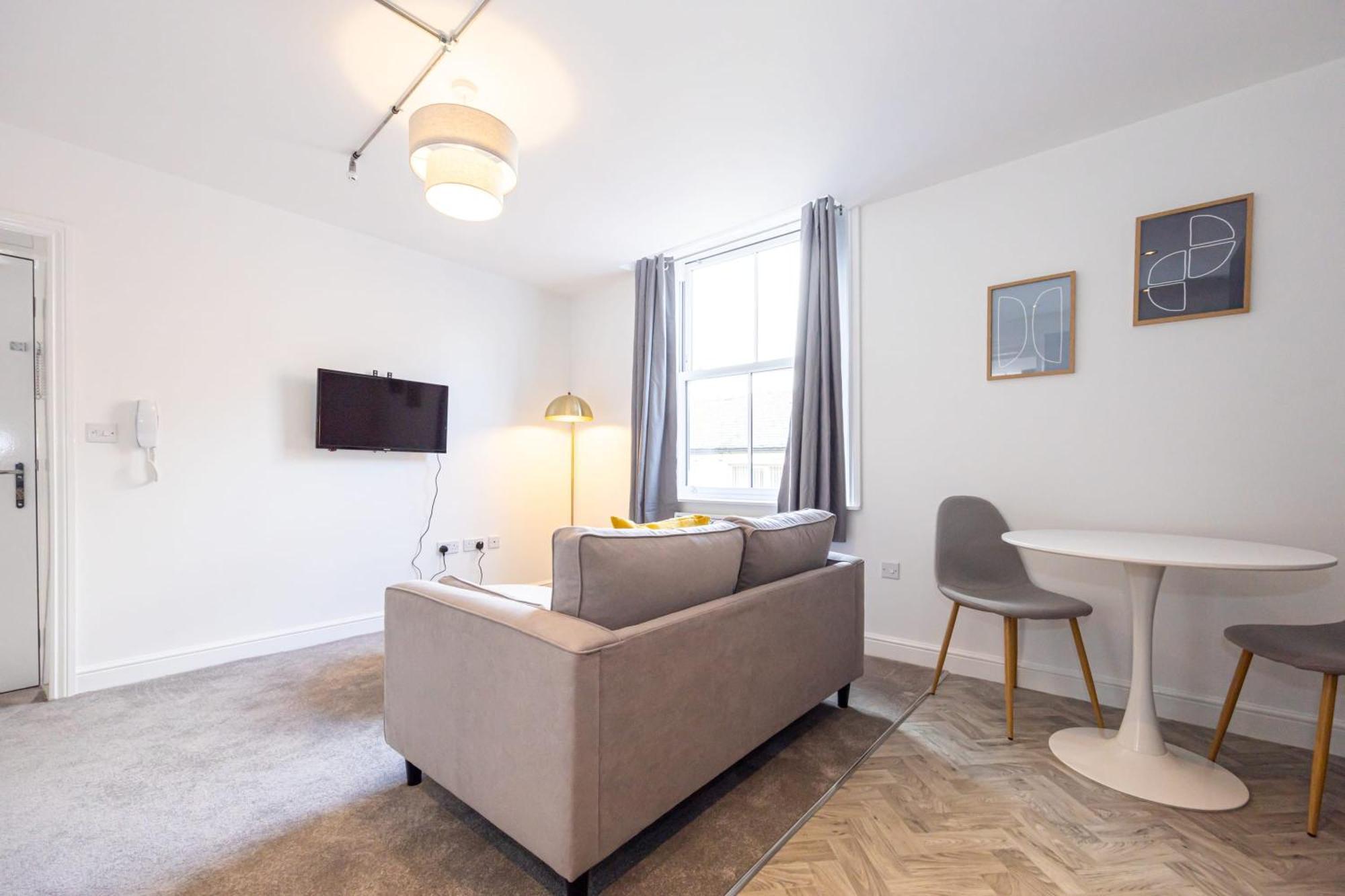 Beautiful 1 Bed 20Mins To Central Manchester Apartment Bolton Bagian luar foto