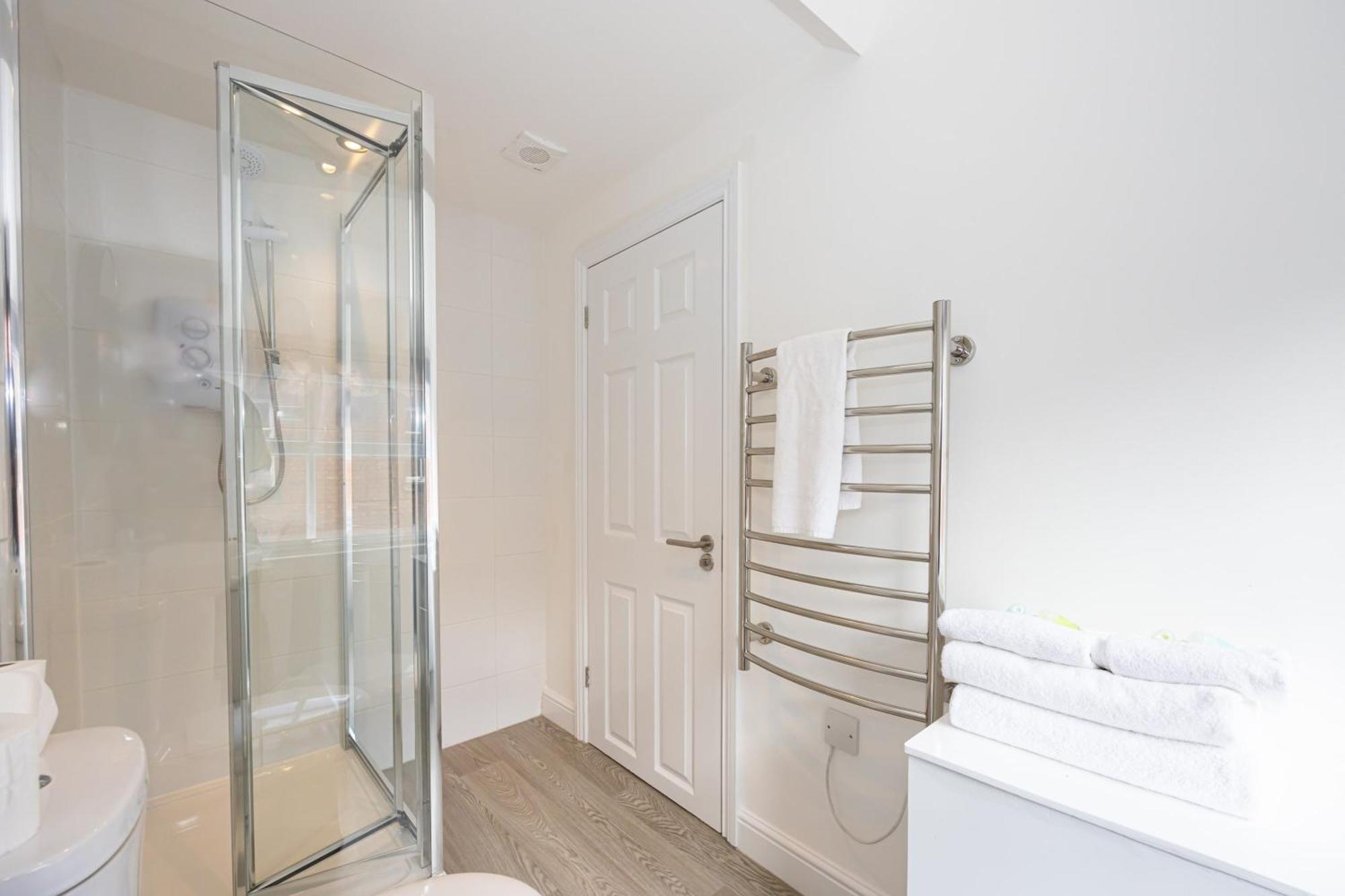 Beautiful 1 Bed 20Mins To Central Manchester Bolton Bagian luar foto