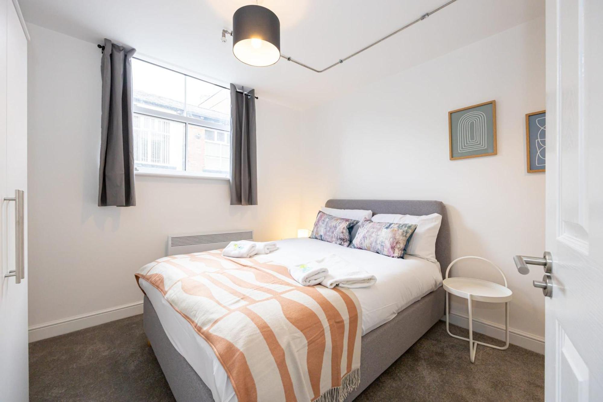 Beautiful 1 Bed 20Mins To Central Manchester Apartment Bolton Bagian luar foto